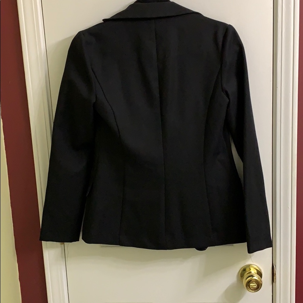 Blazer - Picture 3 of 4